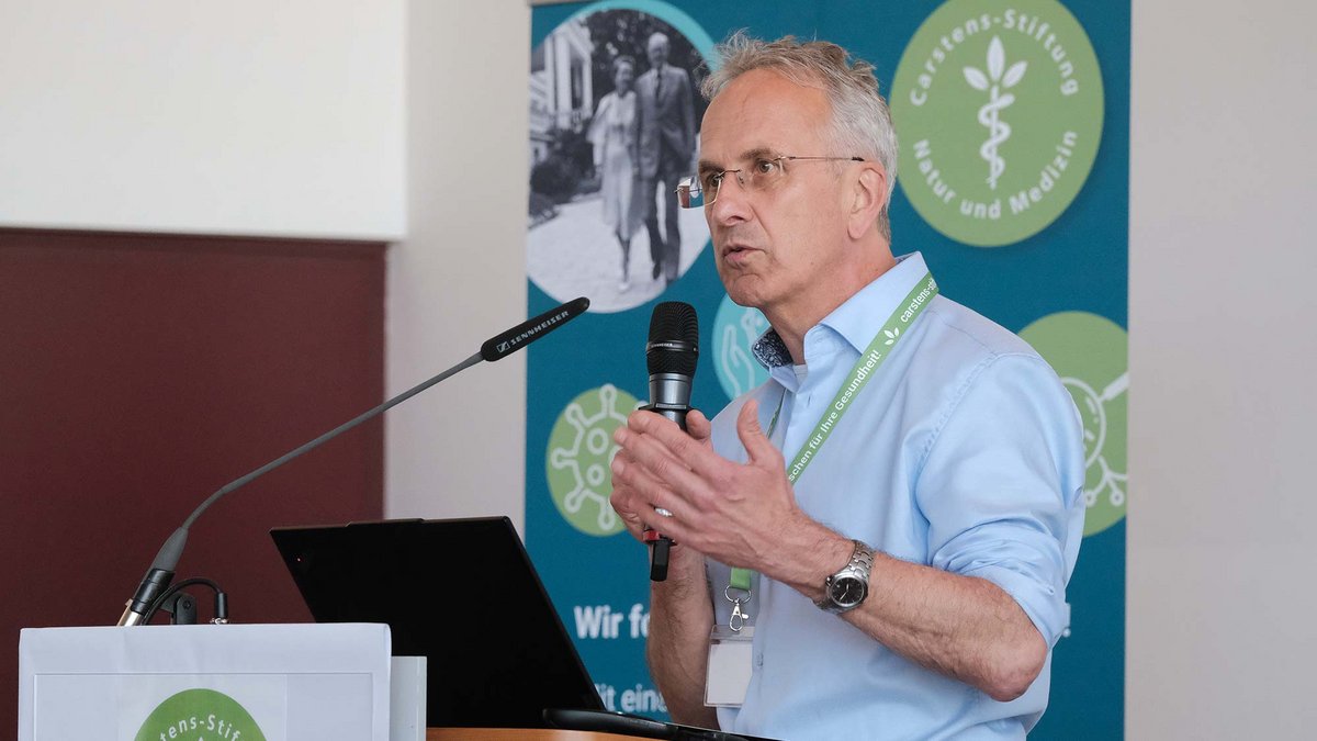 Prof. Dr. Andreas Michalsen Prof. Dr. Andreas Michalsen