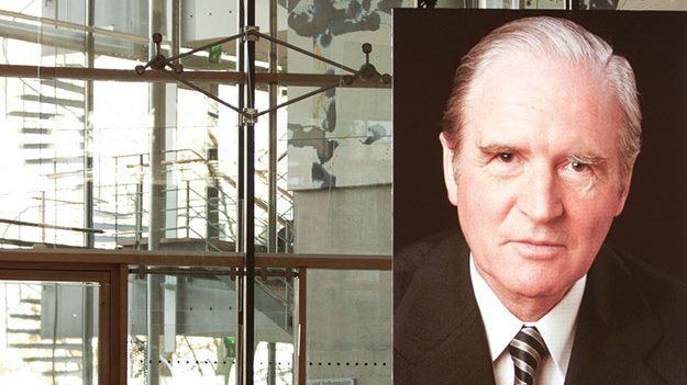 Professor Karl Carstens