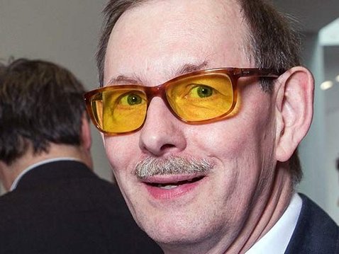 Der Patient stimmt mit den Füßen ab