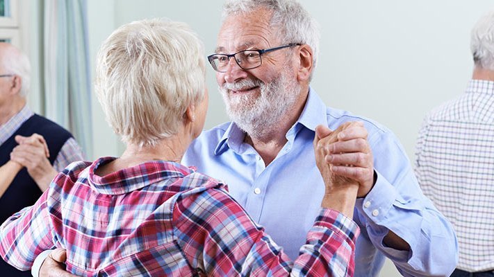 Carstens-Stiftung: Fitness-Training oder Tanzkurs – Was hält im Alter besser fit? Carstens-Stiftung: Fitness-Training oder Tanzkurs – Was hält im Alter besser fit?