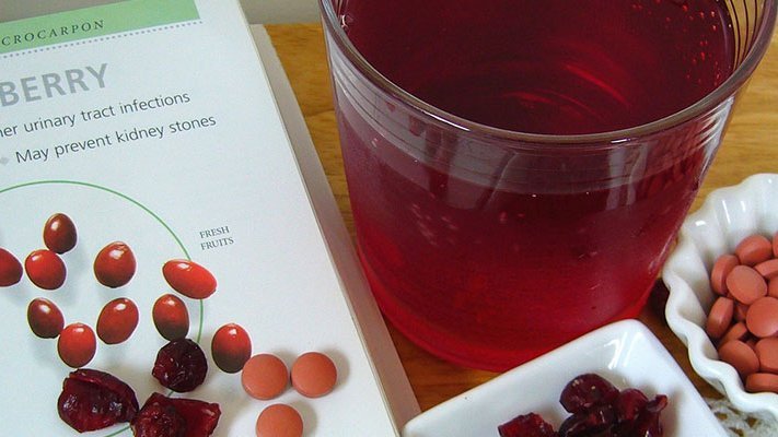 Cranberry-Saft putzt die Gefäße. Pflanzenheilkunde aus der Carstens-Stiftung : Natur und Medizin.