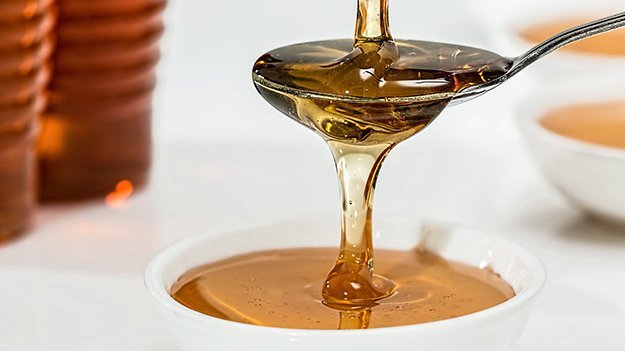 Carstens-Stiftung: Schmerzlinderung durch "verrückten Honig"?