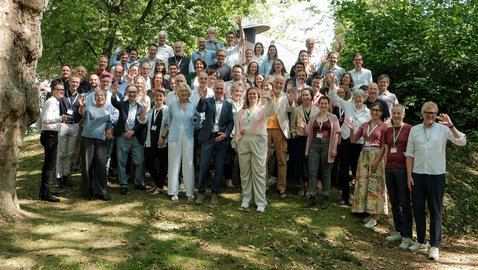 Gruppenbild zum Symposium der Karl und Veronica Carstens-Stiftung Gruppenbild zum Symposium der Karl und Veronica Carstens-Stiftung