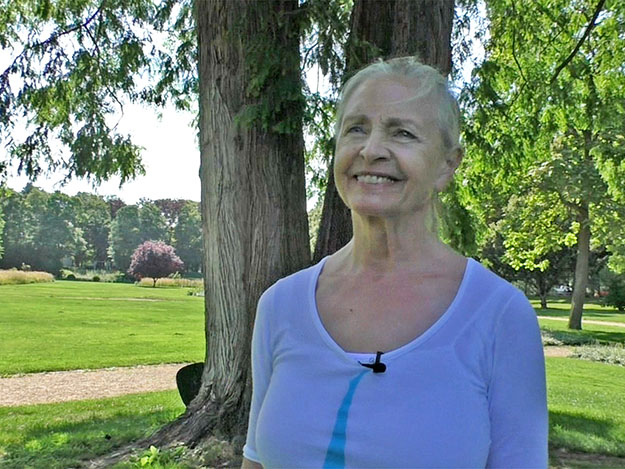 Carstens-Stiftung: Rita Keller: Yoga bei Osteoporose