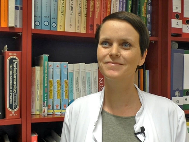Carstens-Stiftung: Dr. Nadine Webering über Ayurveda und die Relevanz Integrativer Medizin