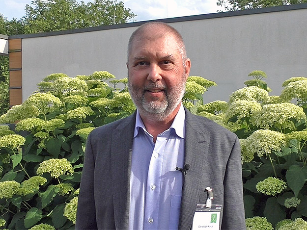 Carstens-Stiftung: Yoga verändert die Hirn-Struktur – Interview mit PD Dr. Christoph M. Krick