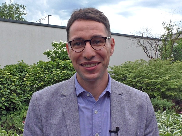 Chinesische Medizin für ältere Menschen: Dr. Dr. Jan Valentini im Interview